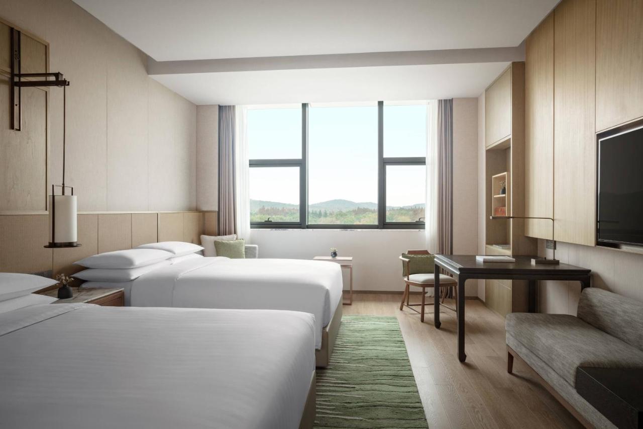 Wuxi Marriott Hotel Lihu Lake Экстерьер фото
