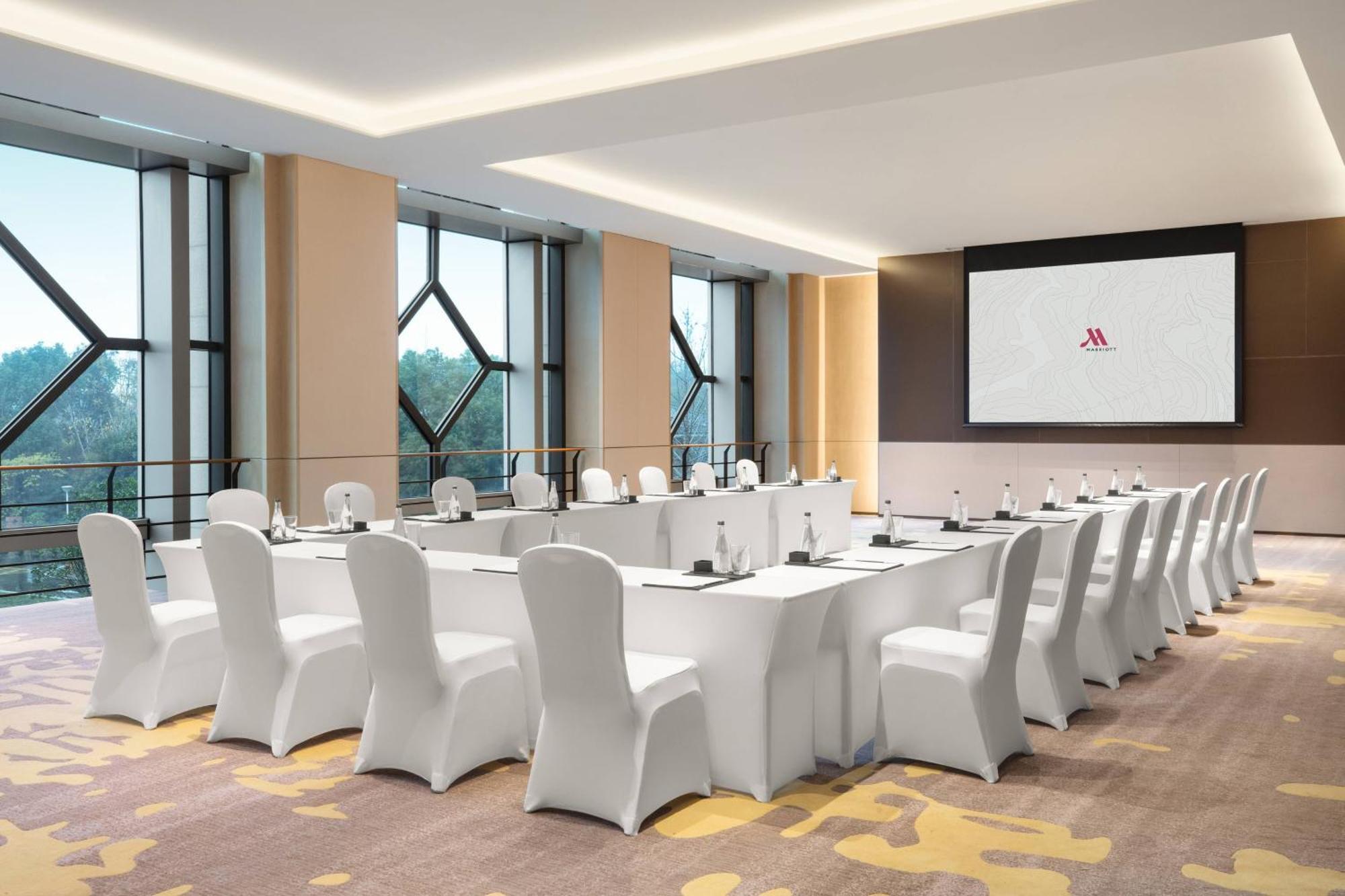 Wuxi Marriott Hotel Lihu Lake Экстерьер фото